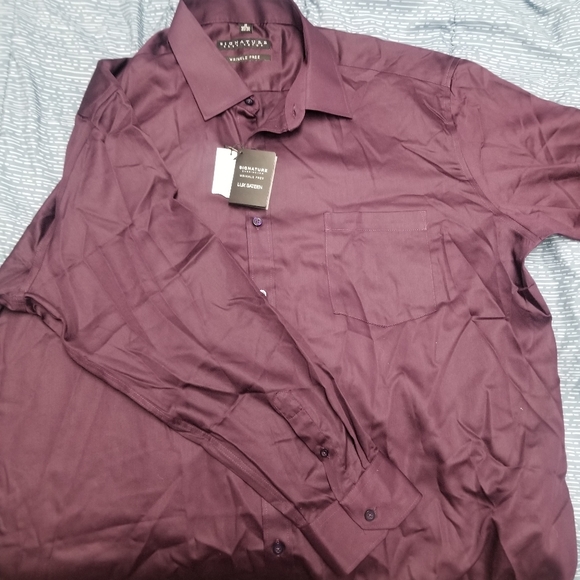 Variety of dress up style shirts - Picture 14 of 16